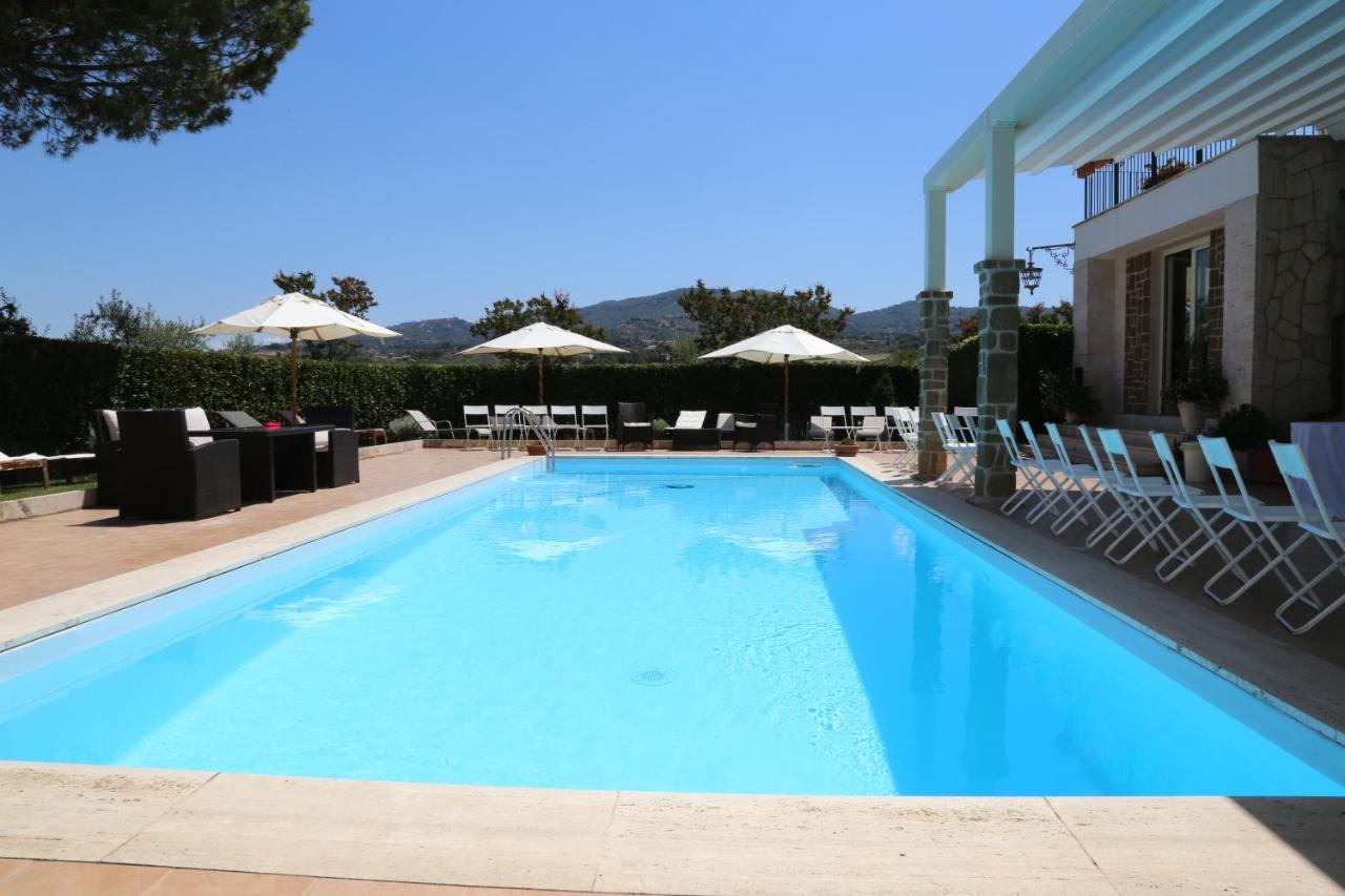 Tenuta Di Pietra Porzia 몬테포르지오카토네 외부 사진