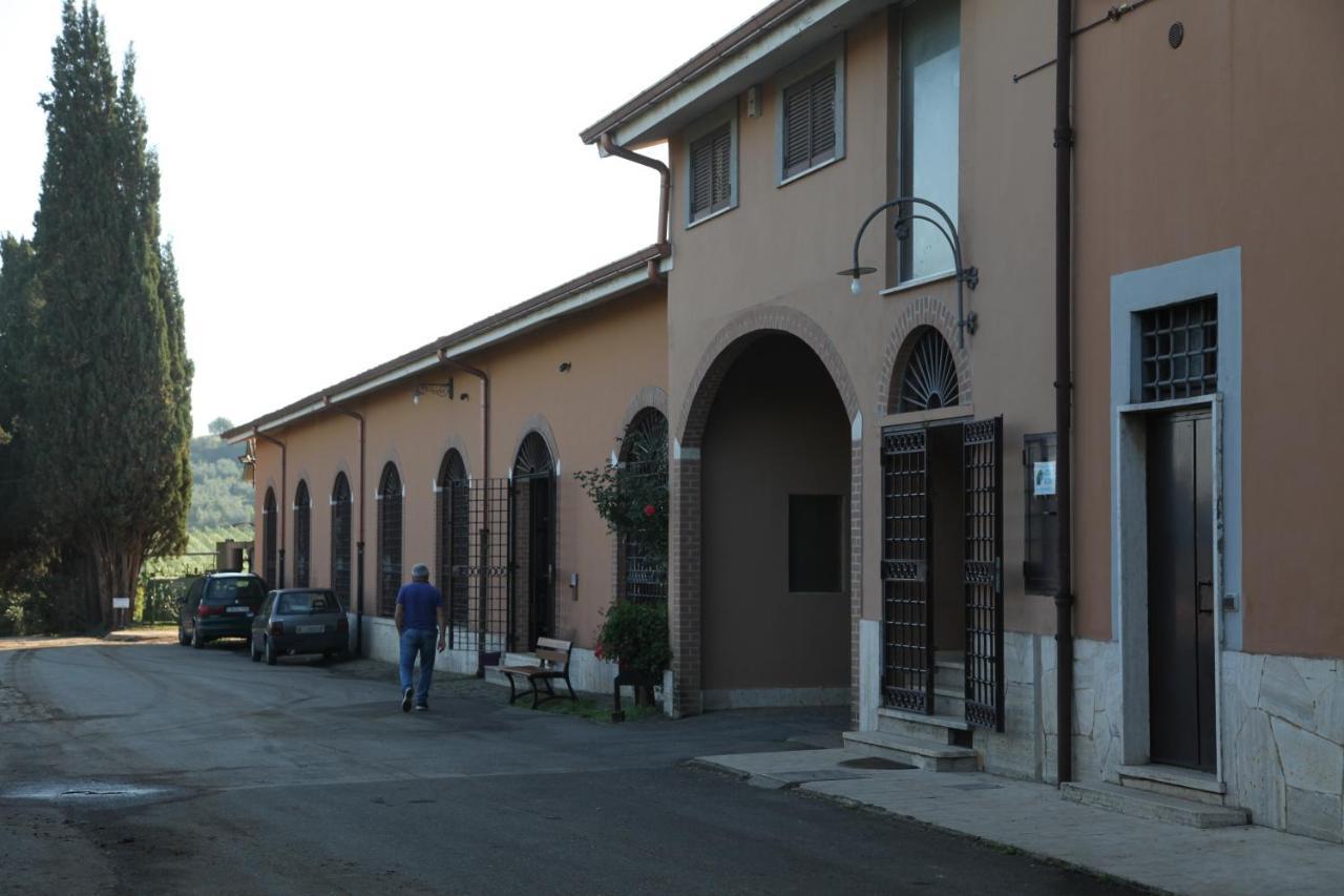 Tenuta Di Pietra Porzia 몬테포르지오카토네 외부 사진
